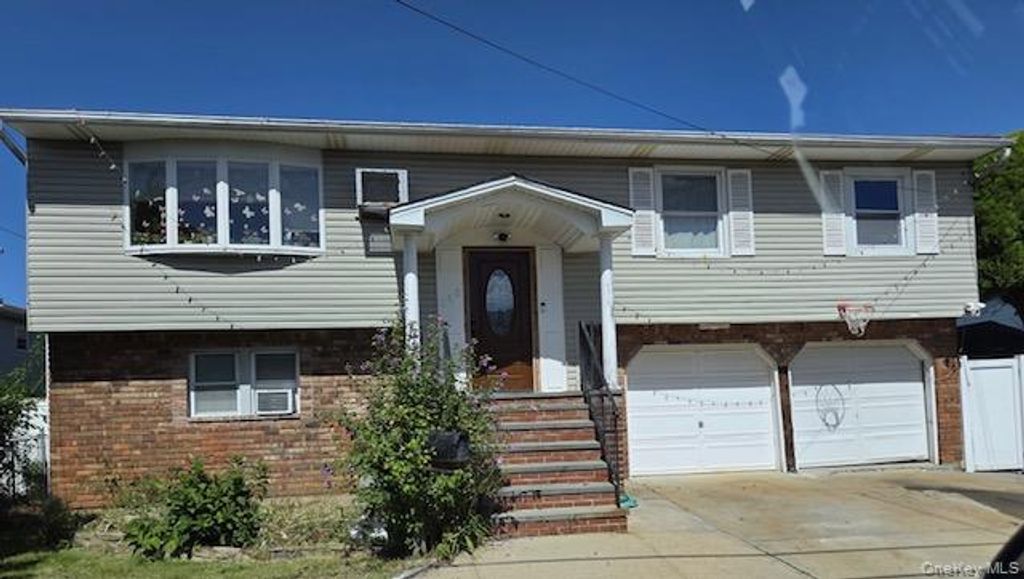 169 Meister Boulevard, Freeport, NY 11520 — exterior