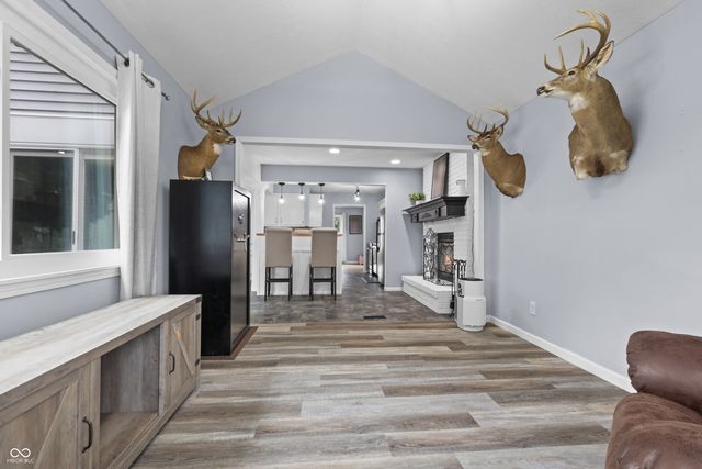 7460 Southern Lakes Drive, Indianapolis, IN 46237