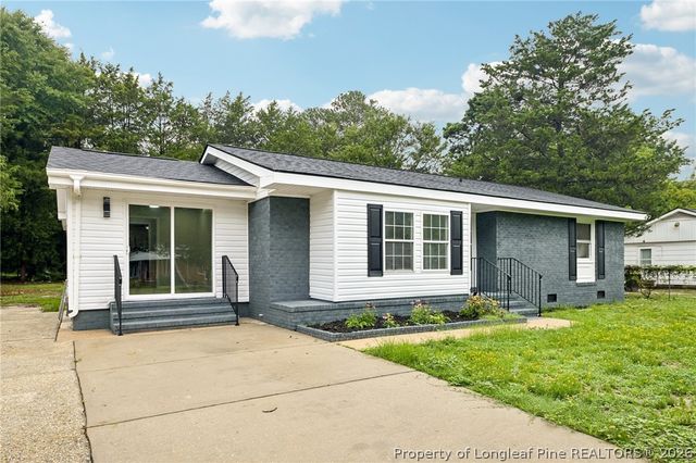 628 Goodyear Drive, Spring Lake, NC 28390