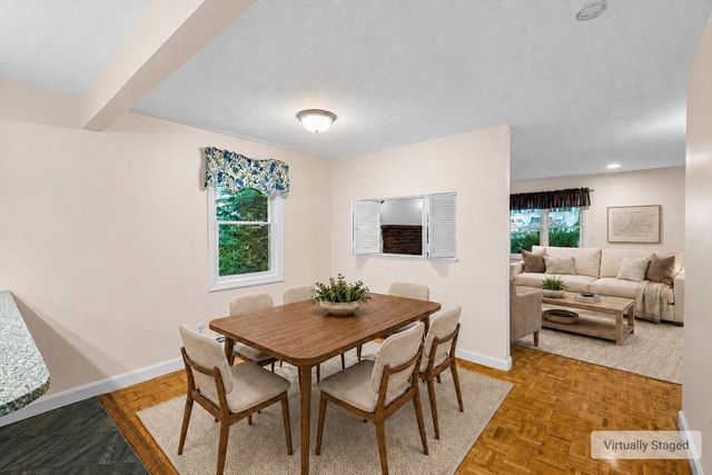 8 Risley Rd, Marblehead, MA 01945