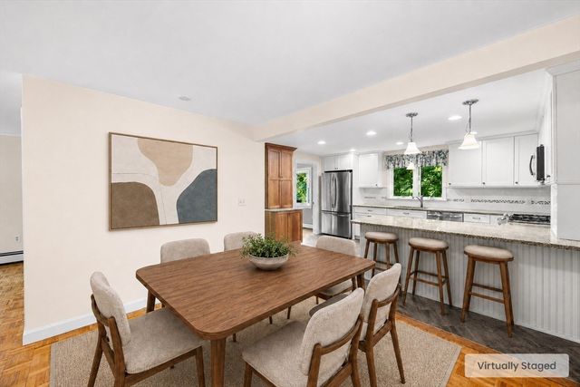 8 Risley Rd, Marblehead, MA 01945