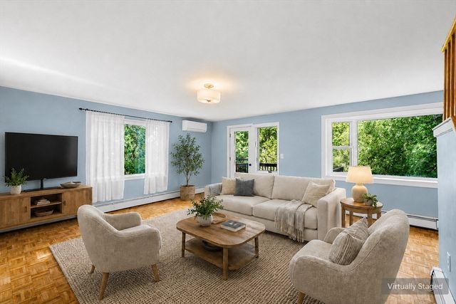 8 Risley Rd, Marblehead, MA 01945