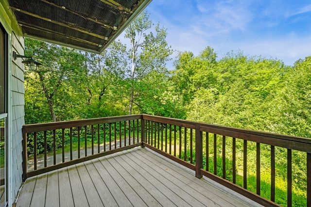 8 Risley Rd, Marblehead, MA 01945