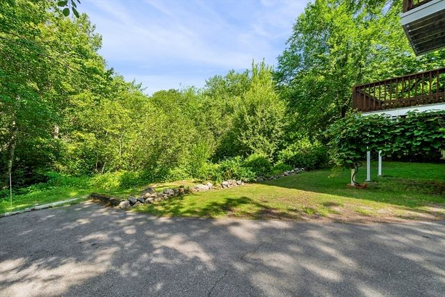 8 Risley Rd, Marblehead, MA 01945