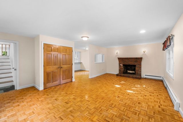 8 Risley Rd, Marblehead, MA 01945