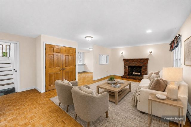 8 Risley Rd, Marblehead, MA 01945