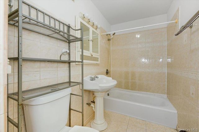 2919 Wallace Avenue, Bronx, NY 10467