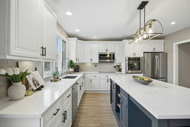 200 Maple, Stow, MA 01775