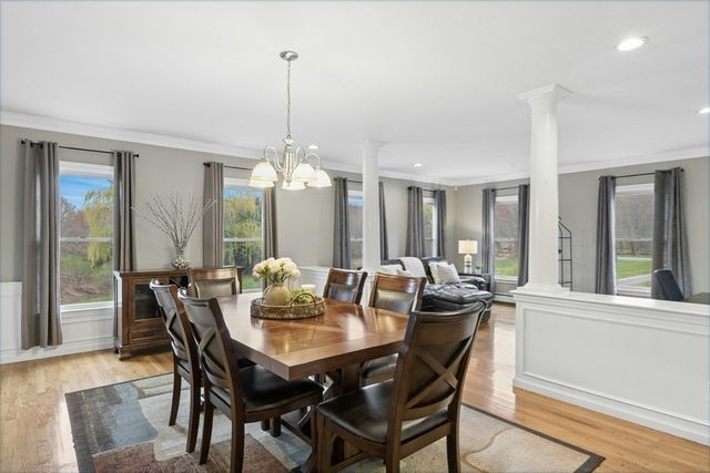 200 Maple, Stow, MA 01775