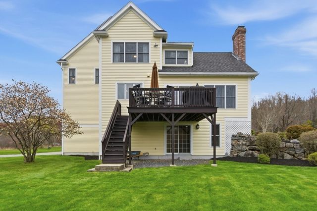200 Maple, Stow, MA 01775