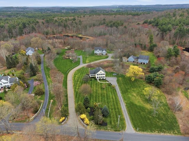 200 Maple, Stow, MA 01775
