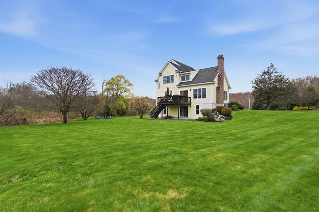 200 Maple, Stow, MA 01775