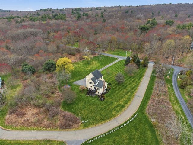 200 Maple, Stow, MA 01775