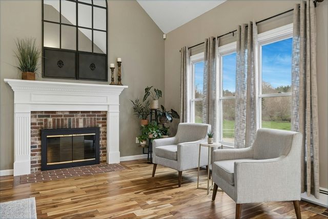 200 Maple, Stow, MA 01775