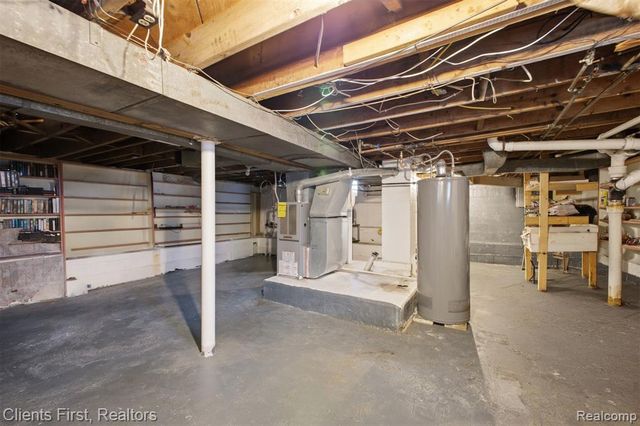 15182 Cooper Street, Taylor, MI 48180