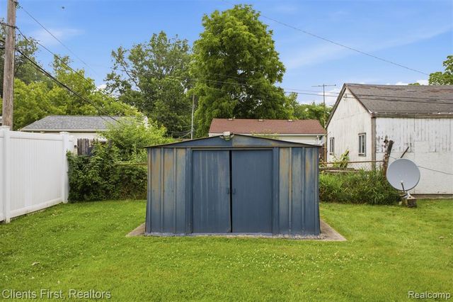 15182 Cooper Street, Taylor, MI 48180