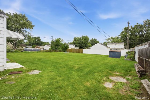 15182 Cooper Street, Taylor, MI 48180
