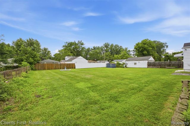 15182 Cooper Street, Taylor, MI 48180