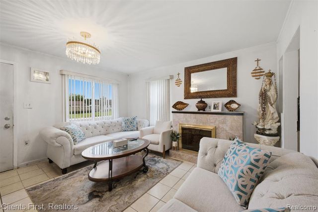 15182 Cooper Street, Taylor, MI 48180