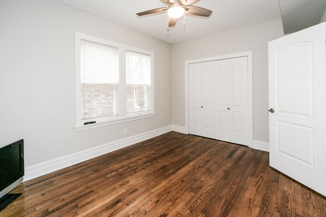 5317 W Montrose Avenue 2, Chicago, IL 60641