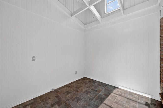 9226 Wilcrest Drive 9226, Houston, TX 77099