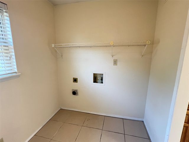 2107 Victoria Road, Carrollton, TX 75007