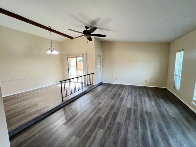 2107 Victoria Road, Carrollton, TX 75007