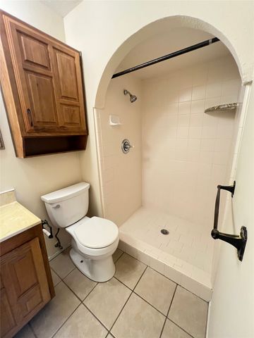 2107 Victoria Road, Carrollton, TX 75007