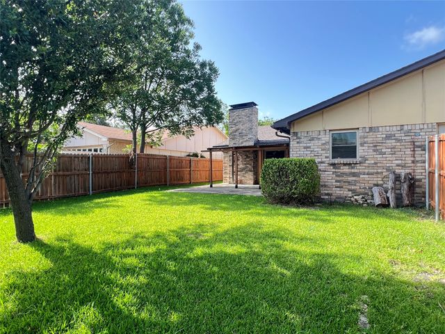 2107 Victoria Road, Carrollton, TX 75007