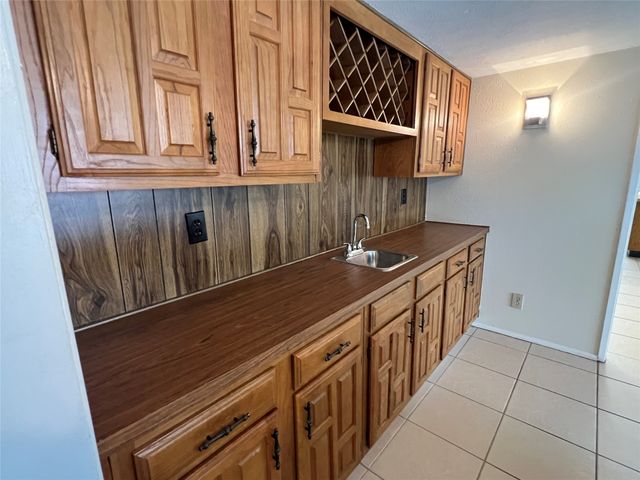 2107 Victoria Road, Carrollton, TX 75007