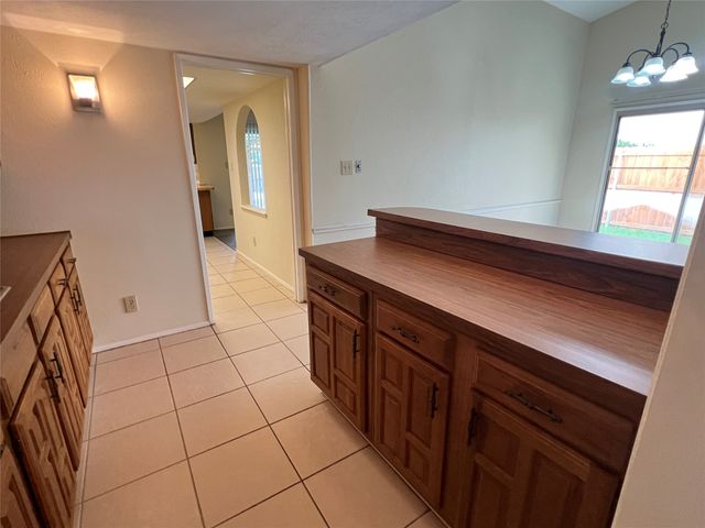 2107 Victoria Road, Carrollton, TX 75007