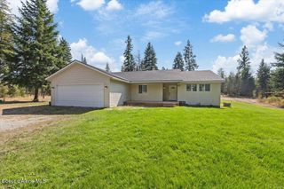 32411 N Kelso Dr, Spirit Lake, ID 83869