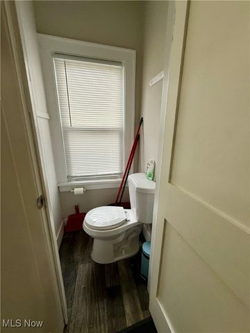 935 Ridge Road NW, Canton, OH 44703