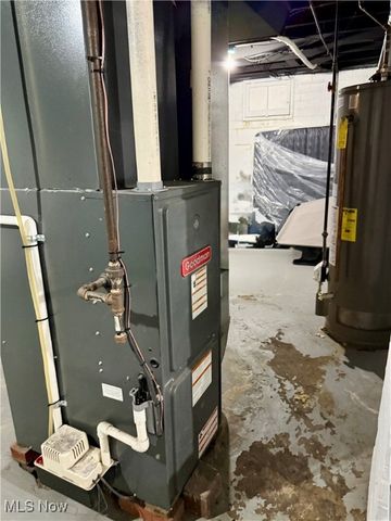 935 Ridge Road NW, Canton, OH 44703