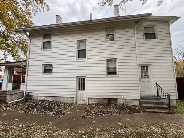 935 Ridge Road NW, Canton, OH 44703