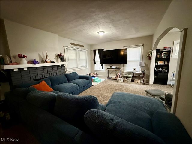 935 Ridge Road NW, Canton, OH 44703