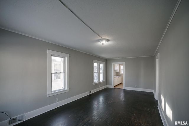 1829 N MISSOURI Avenue, Peoria, IL 61603