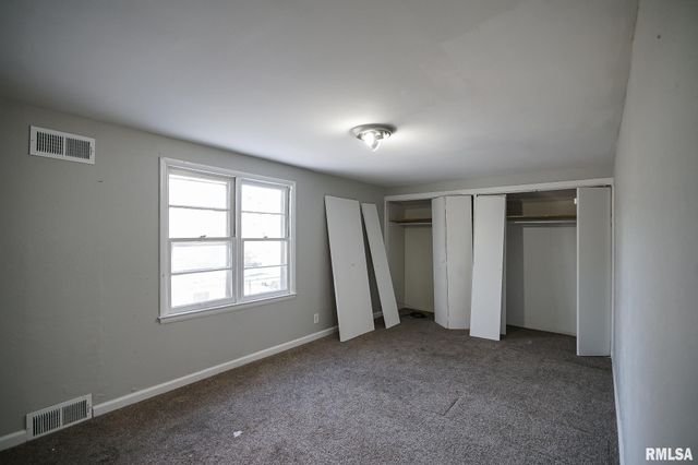 1829 N MISSOURI Avenue, Peoria, IL 61603