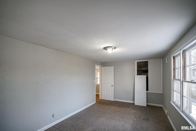 1829 N MISSOURI Avenue, Peoria, IL 61603