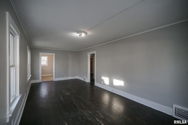 1829 N MISSOURI Avenue, Peoria, IL 61603