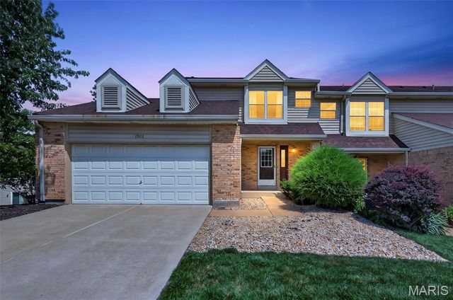 17081 Sandalwood Creek Drive, Wildwood, MO 63038