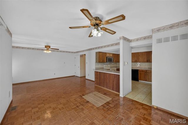 17081 Sandalwood Creek Drive, Wildwood, MO 63038