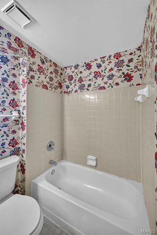 17081 Sandalwood Creek Drive, Wildwood, MO 63038