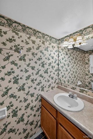 17081 Sandalwood Creek Drive, Wildwood, MO 63038