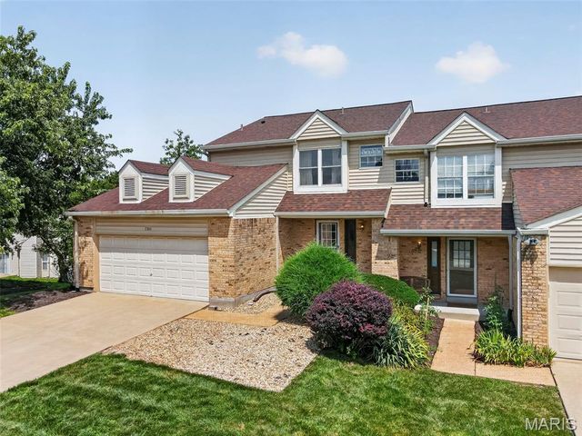 17081 Sandalwood Creek Drive, Wildwood, MO 63038
