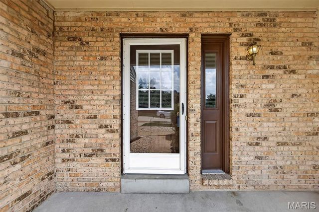 17081 Sandalwood Creek Drive, Wildwood, MO 63038