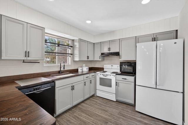 91 E STOREY Road, Casa Grande, AZ 85194