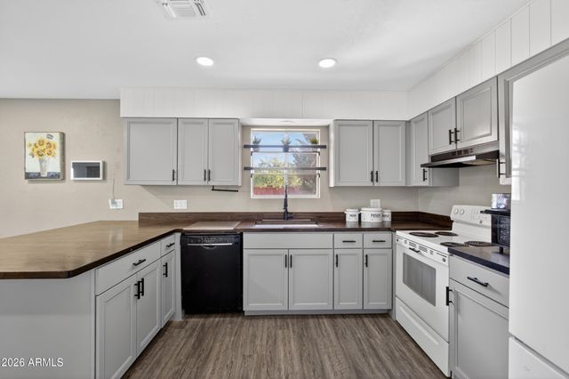 91 E STOREY Road, Casa Grande, AZ 85194