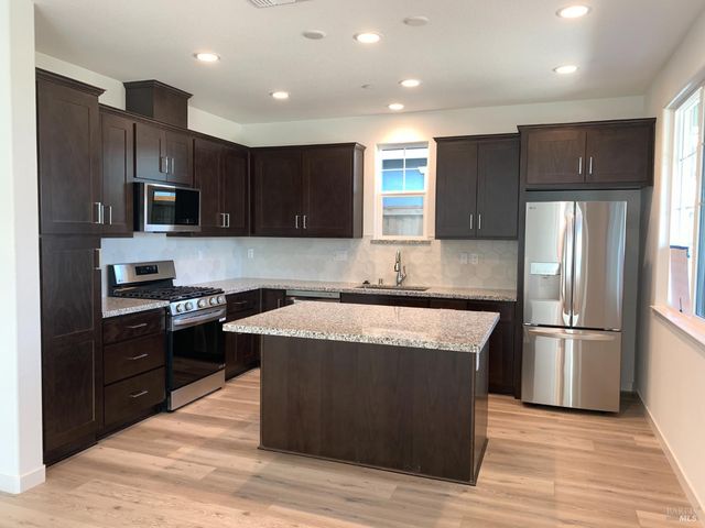 2316 Serenity Dr, Rio Vista, CA 94571