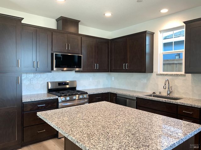 2316 Serenity Dr, Rio Vista, CA 94571